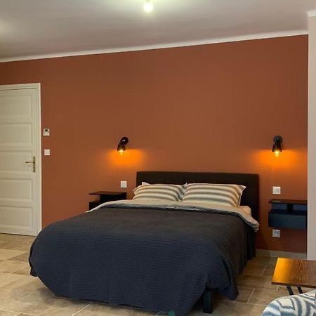Bed and Breakfast Logis De La Foulerie Биз-Минервуа Экстерьер фото